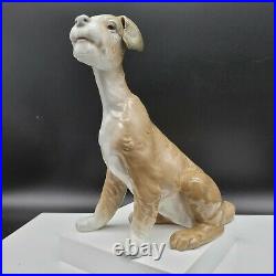 LLADRO # 4583 Sitting DOG- Looks Like'TRAMP' Fox Terrie 7.5 inch Tall