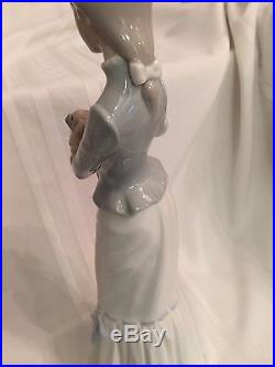 LLADRO 4893 Walk withthe Dog aka My Dog Retired Mint Condition