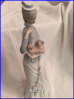 LLADRO 4893 Walk withthe Dog aka My Dog Retired Mint Condition