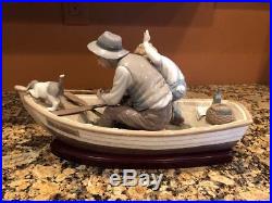 LLADRO 5215 FISHING WITH GRAMPS FIGURINE With WOODEN STAND BOAT DOG