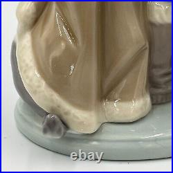 LLADRO #5220 WINTER Glazed Porcelain Figurine Boy With Dog RETIRED Signed