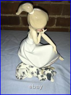LLADRO #5466 Chit Chat Girl On Phone With Dog By Her Side