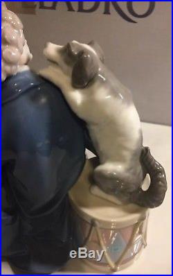 LLADRO 5763 Musical Partners Man with Dog and Box Retired in 1995