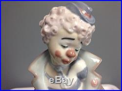 LLADRO 5901 Clown w Surprise Puppy Dogs Figurine Collectible Glossy 9.5