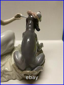 LLADRO 5921 TAKE YOUR MEDICINE Girl With Dog