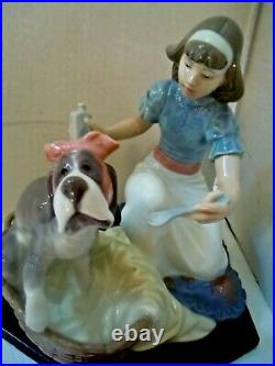 LLADRO 5921 Take your Medicine Girl With Dog 1992+ FREE TRIVET