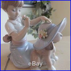 LLADRO # 6862 AN ELEGANT TOUCH GIRL with DOG FLOWERS MINT FAST SHIPPING