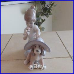 LLADRO # 6862 AN ELEGANT TOUCH GIRL with DOG FLOWERS MINT FAST SHIPPING