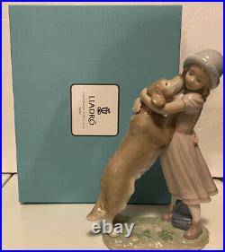 LLADRO 6903 A WARM WELCOME New In Box 10 Tall Girl With Dog Figurine