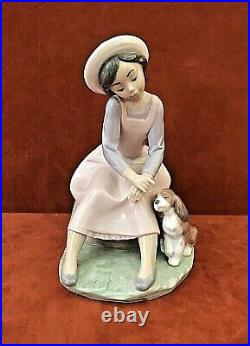 LLADRO # 7645 BY MY SIDE Girl Sitting with Dog 6.75 Tall Glossy Finish