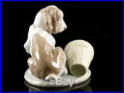 LLADRO 7672 COLLECTOR'S SOCIETY IT WASN'T ME DOG WithPOT OF FLOWERS'MINT