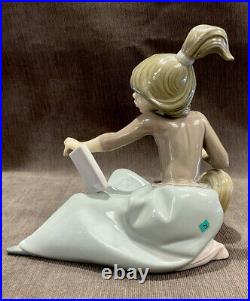 LLADRO A Lesson Shared Girl Reading Book To Dog #5475 Gloss Finish RETIRED