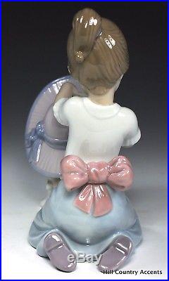 LLADRO AN ELEGANT TOUCH #6862 GIRL & PUPPY DOG WEARING HAT With FLOWERS MIB