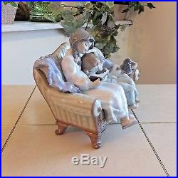 LLADRO BIG SISTER # 5735 GIRLS & DOG COUCH MINT CONDITION withBOX FAST SHIPPING