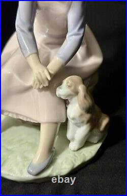 LLADRO BY MY SIDE Porcelain Figurine #7645 Girl Sitting WithDog Spain MINT