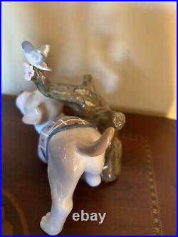 LLADRO Blossoms for the Puppy Porcelain Dog Figurine 01008381 NEW IN BOX