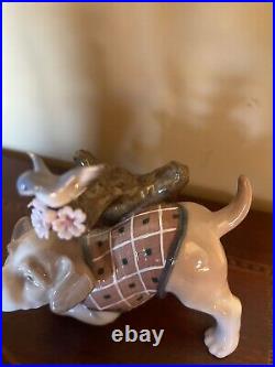 LLADRO Blossoms for the Puppy Porcelain Dog Figurine 01008381 NEW IN BOX