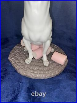 LLADRO CHIHUAHUA WithMARSHMALLOWS #9191 This Is A As Is Item! Broken Ear! See Pics