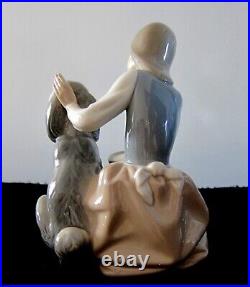 LLADRO CHOW TIME GIRL WITH DOG GLAZED FIGURINE #1334 MADE IN SPAIN Lladró