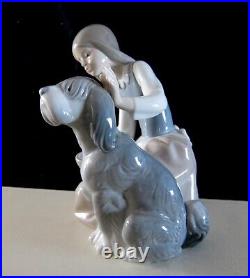 LLADRO CHOW TIME GIRL WITH DOG GLAZED FIGURINE #1334 MADE IN SPAIN Lladró