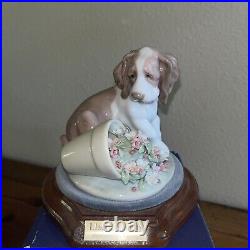 LLADRO Club Piece Withbase / #07672 / It Wasn't Me / 1998