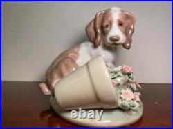 LLADRO Collectors Series #7672 It Wasn't Me Dog/Spaniel Flowerpot, RV $585 MINT