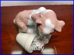 LLADRO Collectors Series #7672 It Wasn't Me Dog/Spaniel Flowerpot, RV $585 MINT