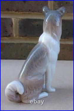 LLADRO Collie Dog Figurine 1316