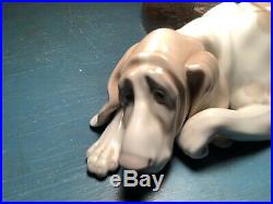 LLADRO Dog 1067 Figurine