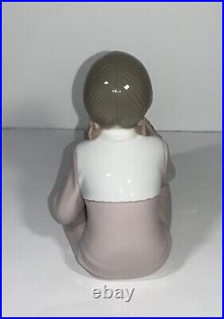 LLADRO Don't Be Impatient Girl & Dog #8033 HTF RETIRED Porcelain Figurine