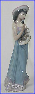 LLADRO ELIZABETH #5645 FIGURINE GIRL WithDOG MINT WithBOX