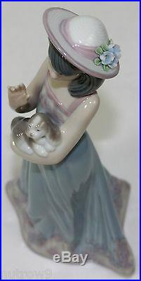 LLADRO ELIZABETH #5645 FIGURINE GIRL WithDOG MINT WithBOX