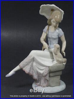 LLADRO FIGURINE #7612 PICTURE PERFECT Sitting Girl with Parasol & Puppy Dog + BOX