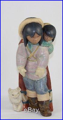 LLADRO FROSTY OUTING #2236 FIGURE ESKIMO GIRL WithBABY & DOG GRES PERFECT