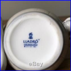 LLADRO Figurine 5455 BASHFUL BATHER, Mint, Girl Giving Dog a Bath