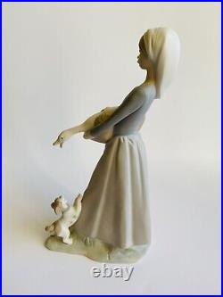 LLADRO Figurine Girl with Duck & Dog Handmade Large 10,5H Spain