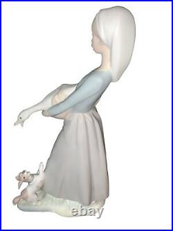 LLADRO Figurine Girl with Duck & Dog Handmade Large 10,5H Spain With Box