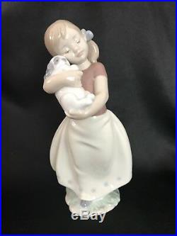 LLADRO Figurine MY SWEET LITTLE PUPPY GIRL & DOG #8531 Box/Cert. 7 3/4 TALL