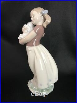 LLADRO Figurine MY SWEET LITTLE PUPPY GIRL & DOG #8531 Box/Cert. 7 3/4 TALL