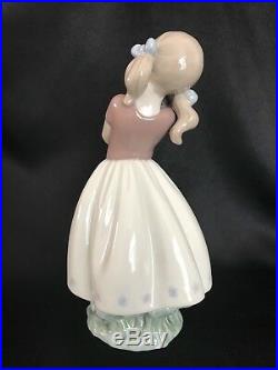 LLADRO Figurine MY SWEET LITTLE PUPPY GIRL & DOG #8531 Box/Cert. 7 3/4 TALL