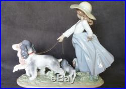 LLADRO Figurine PUPPY PARADE #6784 Porcelain GIRL WALKING DOGS & PUPPIES with BOX
