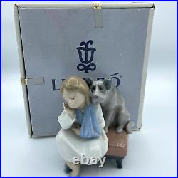 LLADRO Figurine WE CAN'T PLAY TODAY Girl with Dog #5706 MINT with box