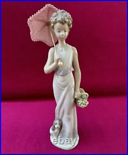 LLADRO GARDEN CLASSIC Girl Dog Umbrella Flowers 7617 Figurine Retired Mint