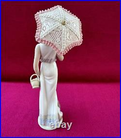 LLADRO GARDEN CLASSIC Girl Dog Umbrella Flowers 7617 Figurine Retired Mint