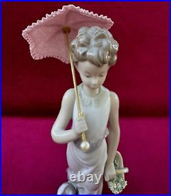 LLADRO GARDEN CLASSIC Girl Dog Umbrella Flowers 7617 Figurine Retired Mint