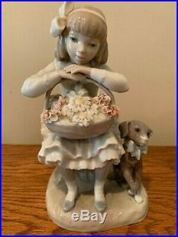 LLADRO Girl Sitting Flower Basket with Dog Porcelain Figurine. Excellent Condition
