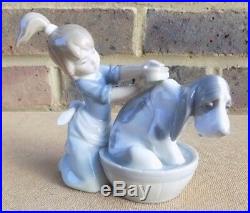 LLADRO Girl Washing the Dog Figurine 5455