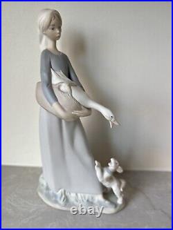 LLADRO Girl with Duck & Dog Porcelain MATTE Figurines 10.5 EUC Valencia Spain