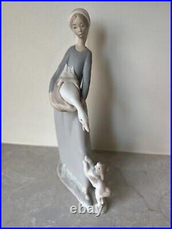 LLADRO Girl with Duck & Dog Porcelain MATTE Figurines 10.5 EUC Valencia Spain