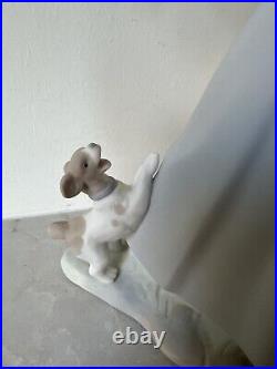 LLADRO Girl with Duck & Dog Porcelain MATTE Figurines 10.5 EUC Valencia Spain